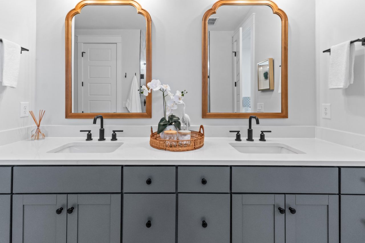 1554 N Lakeshore Drive Photo 64