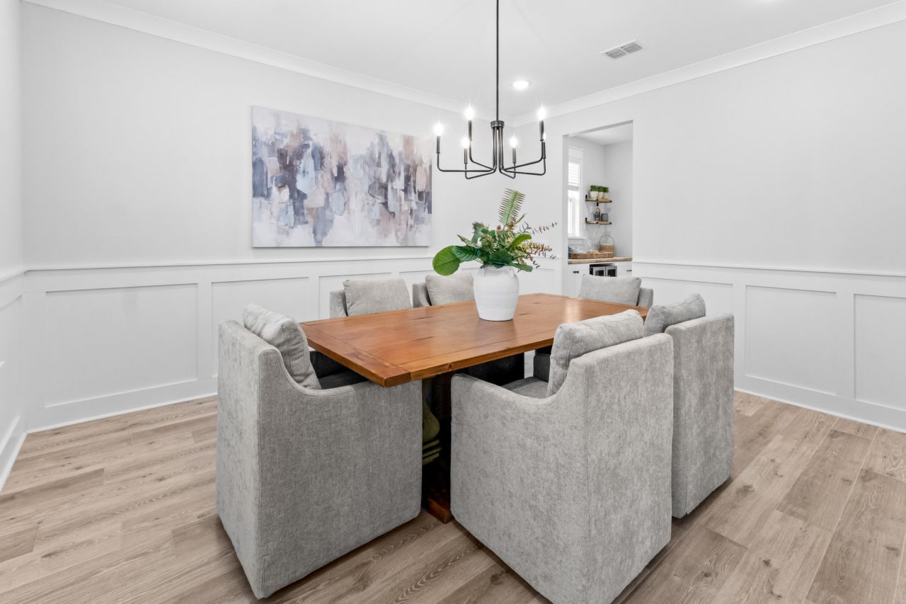 1554 N Lakeshore Drive Photo 7