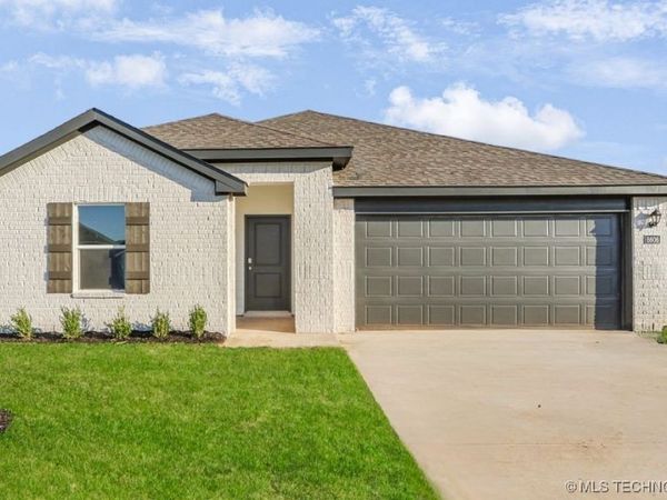 8606 E El Paso Street, Broken Arrow, OK 74014