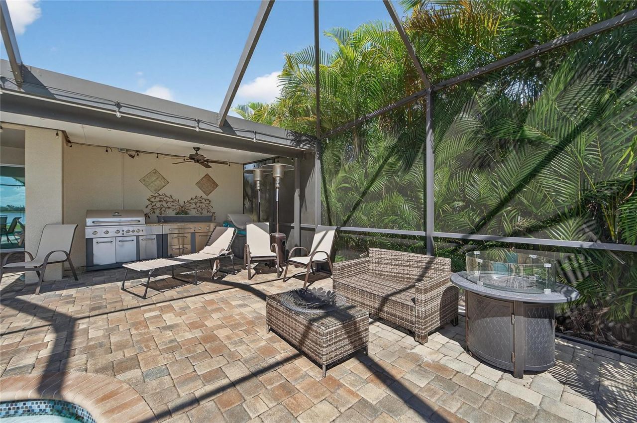 11525 Lake Lucaya Drive, Riverview, FL 33579 Photo