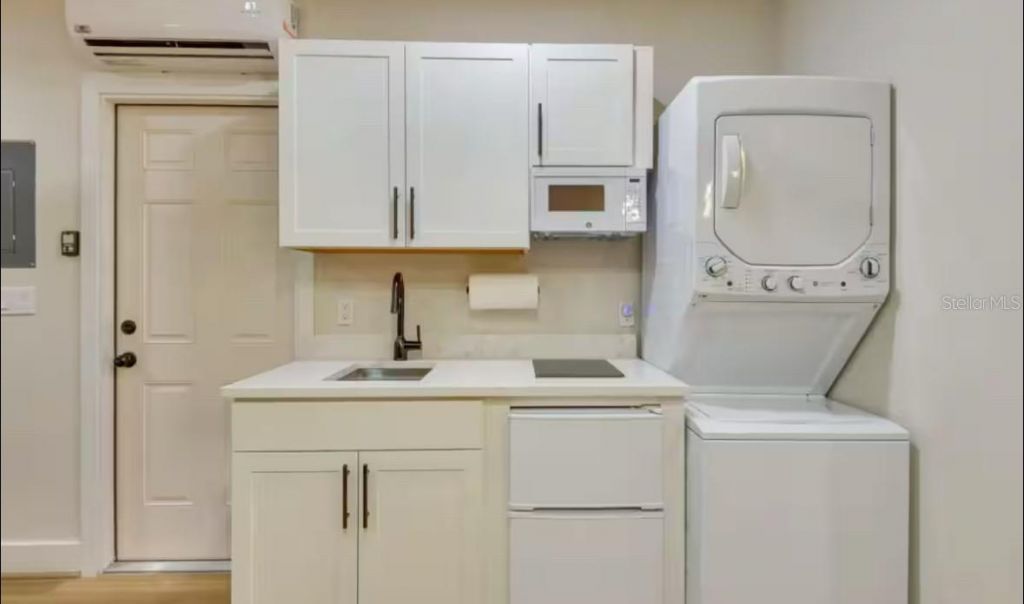 618 19th Street W, Bradenton, FL 34205 Photo