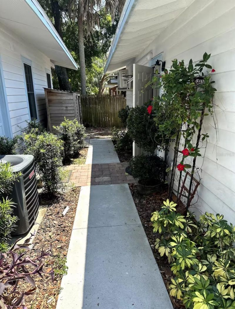 618 19th Street W, Bradenton, FL 34205 Photo