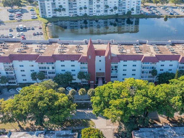 4750 NW 22nd Ct, Unit 211, Lauderhill, FL 33313