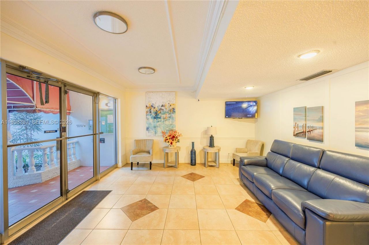 4750 NW 22nd Ct, Unit 211, Lauderhill, FL 33313 Photo