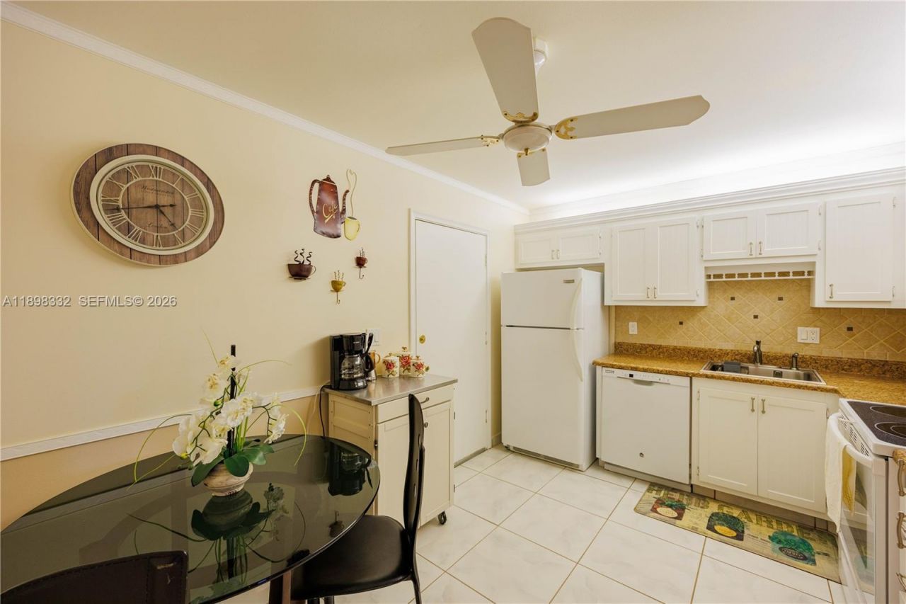 4750 NW 22nd Ct, Unit 211, Lauderhill, FL 33313 Photo