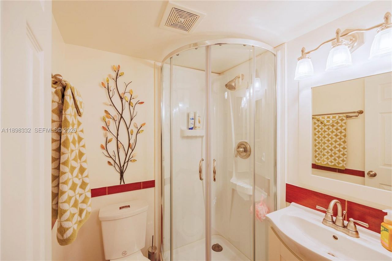 4750 NW 22nd Ct, Unit 211, Lauderhill, FL 33313 Photo