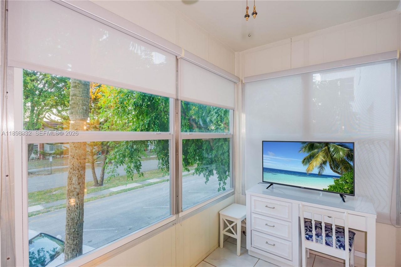 4750 NW 22nd Ct, Unit 211, Lauderhill, FL 33313 Photo