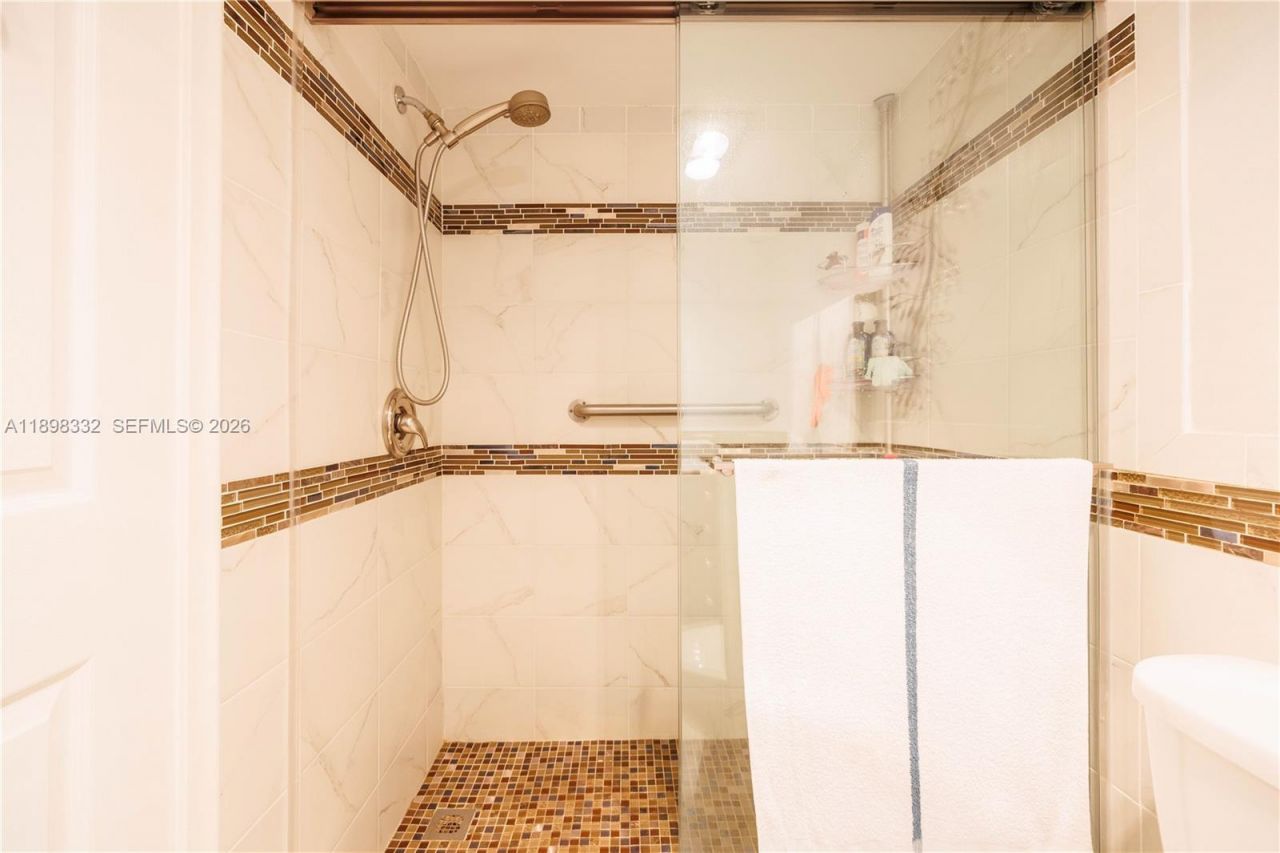 4750 NW 22nd Ct, Unit 211, Lauderhill, FL 33313 Photo