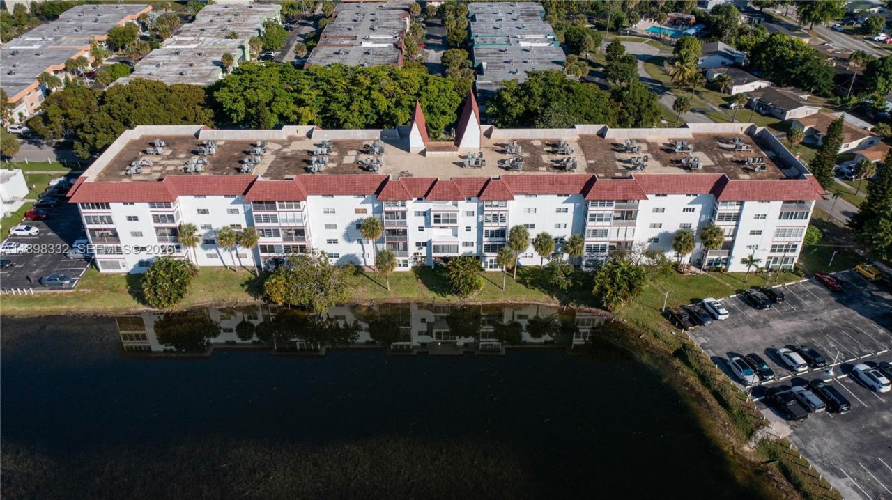 4750 NW 22nd Ct, Unit 211, Lauderhill, FL 33313 Photo