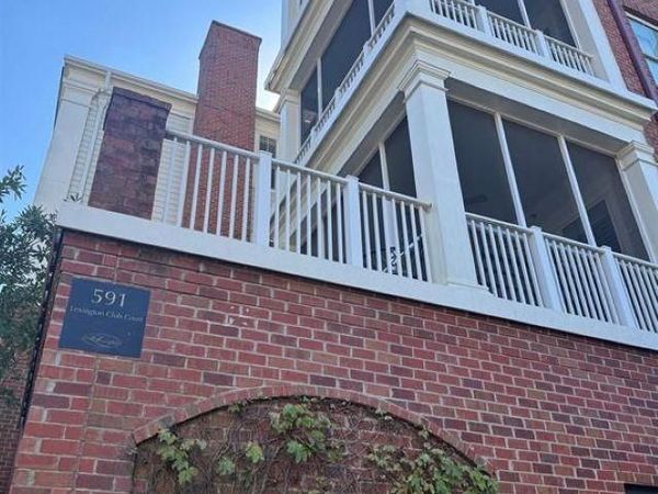 591 LEXINGTON CLUB CT, Unit 201, Memphis, TN 38117