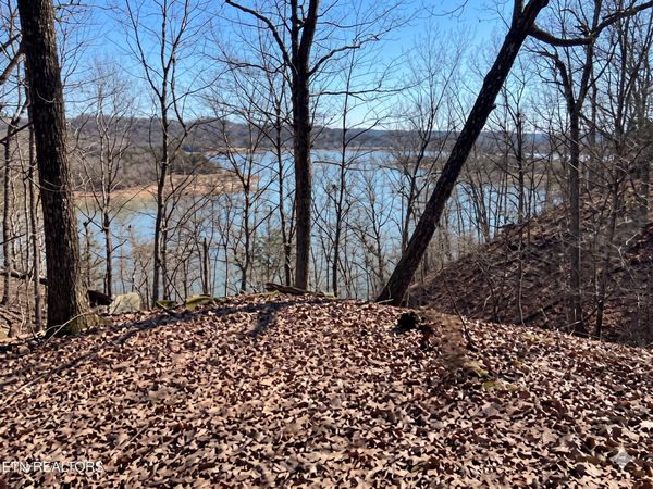 1218 Keetoowah Drive, Mooresburg, TN 37811