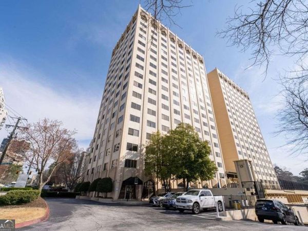 2479 PEACHTREE Road NE, Unit 912, Atlanta, GA 30305