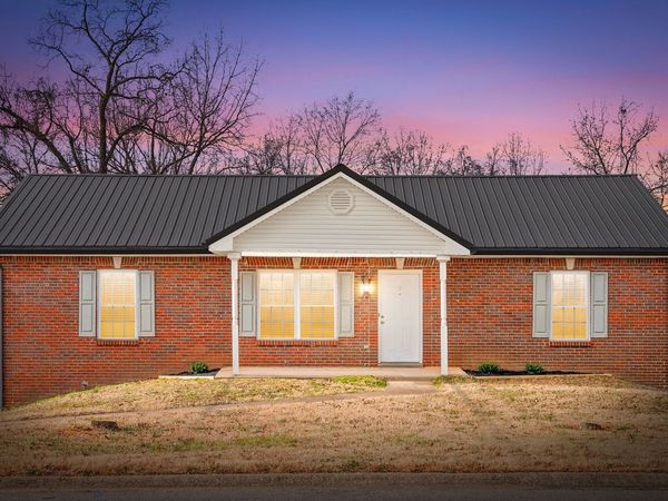 3366 N Henderson Way, Clarksville, TN 37042