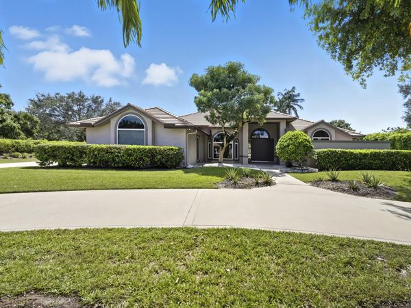 8776 Man O War Road, Palm Beach Gardens, FL 33418