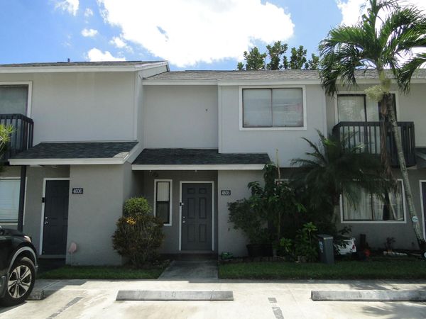 4605 Pier Drive, Greenacres, FL 33463