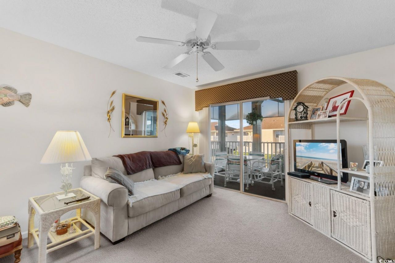 1900 Duffy St. Photo 14