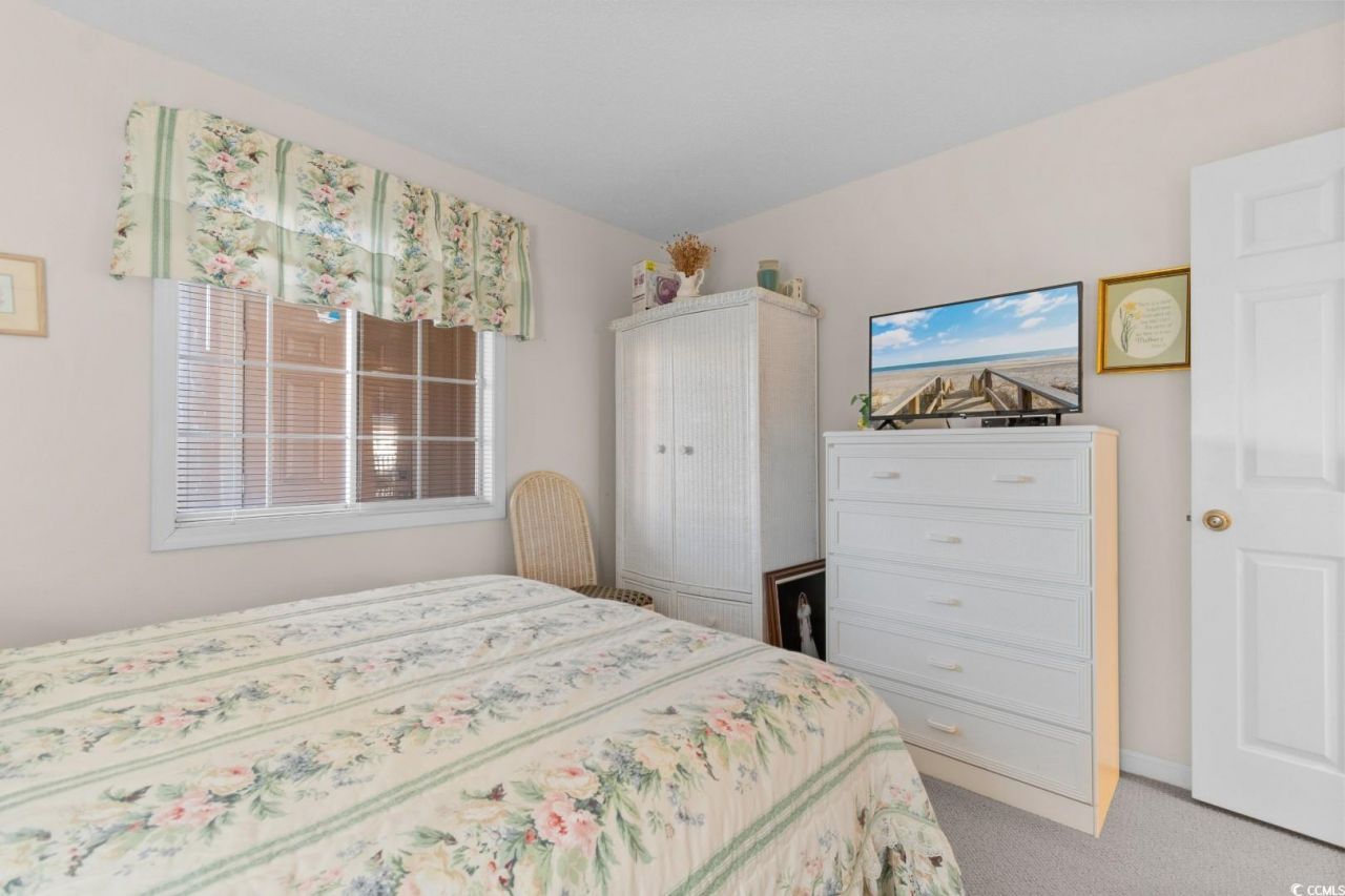 1900 Duffy St. Photo 23