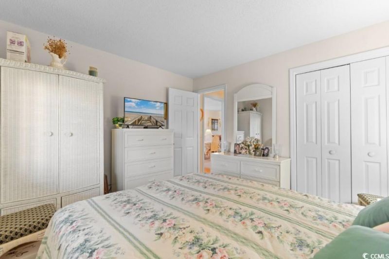 1900 Duffy St. Photo 24