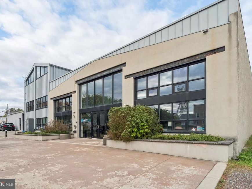 4640 46 Umbria Street, Philadelphia, PA 19127 Main Photo