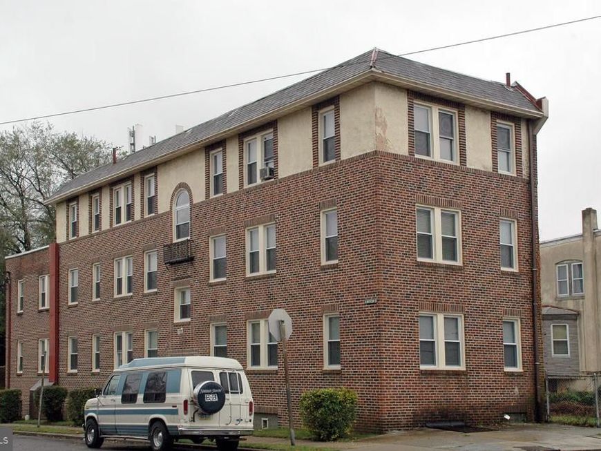 222 W Chew Avenue, Philadelphia, PA 19120 Main Photo