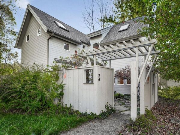 24 Tryon Farm Lane, Michigan City, IN 46360