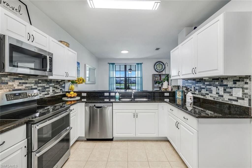 15239 Summit Place Cir, Unit 246, Naples, FL 34119 Photo