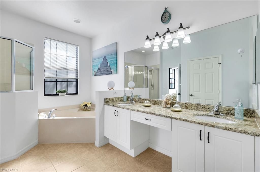 15239 Summit Place Cir, Unit 246, Naples, FL 34119 Photo
