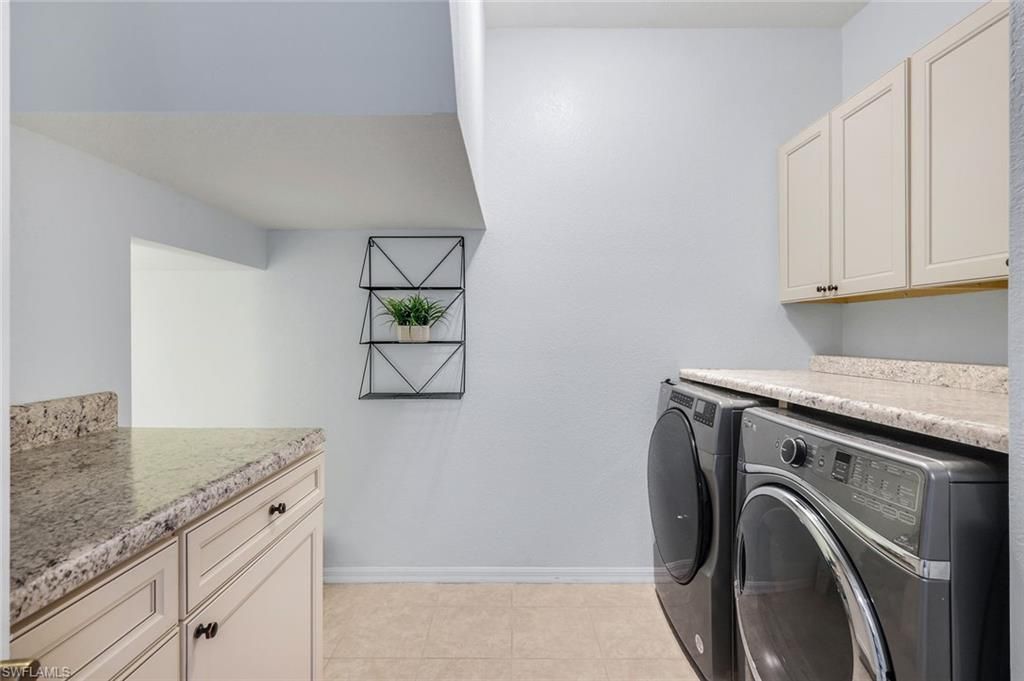 15239 Summit Place Cir, Unit 246, Naples, FL 34119 Photo
