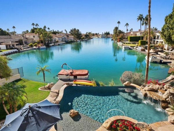 1519 E TREASURE COVE Drive, Gilbert, AZ 85234