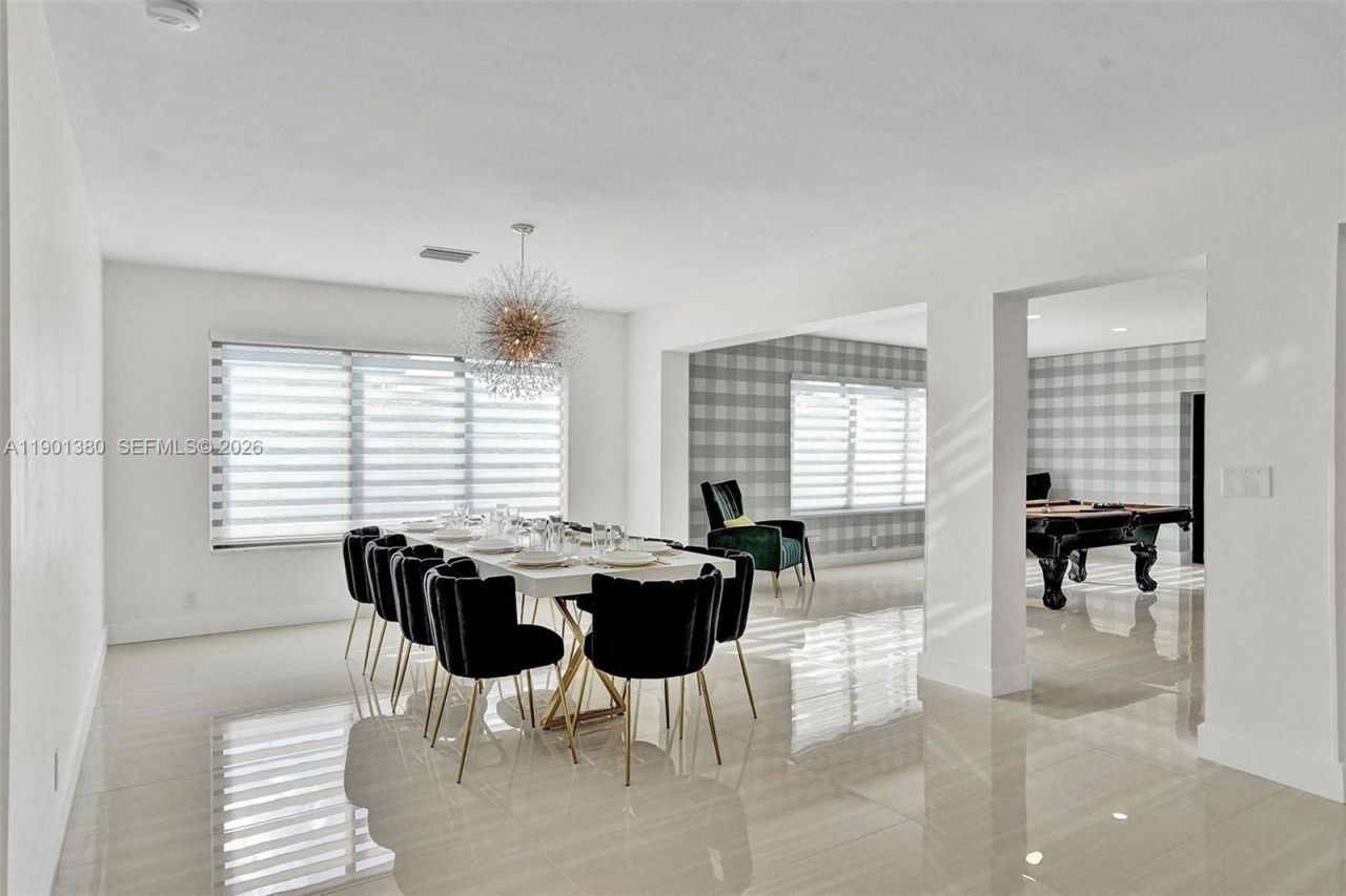 1141 N Northlake Dr, Hollywood, FL 33019 Photo