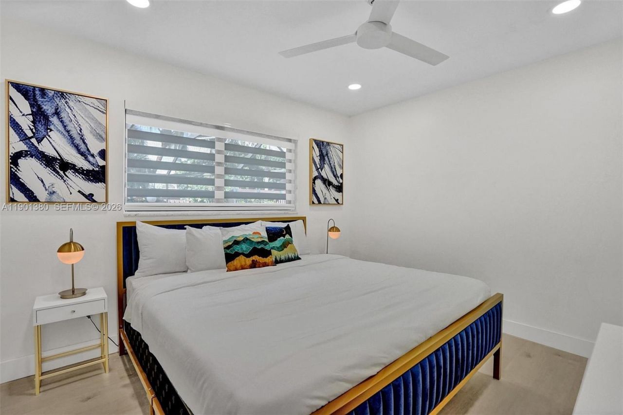 1141 N Northlake Dr, Hollywood, FL 33019 Photo