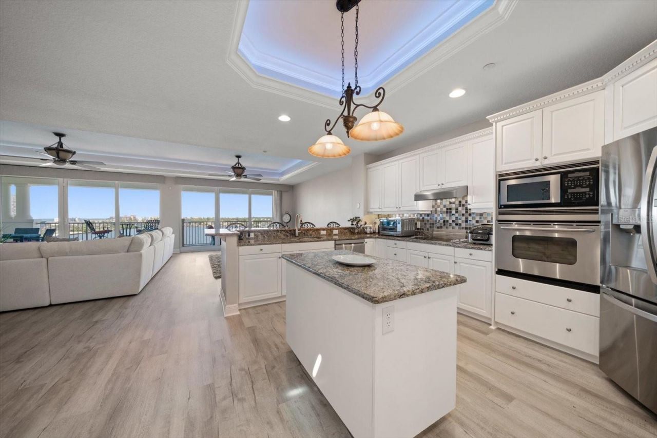 17745 Gulf Boulevard, Unit 702, Redington Shores, FL 33708 Photo