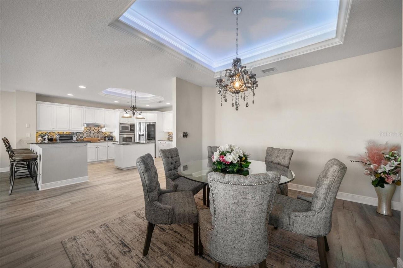 17745 Gulf Boulevard, Unit 702, Redington Shores, FL 33708 Photo