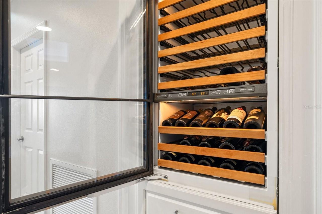 17745 Gulf Boulevard, Unit 702, Redington Shores, FL 33708 Photo