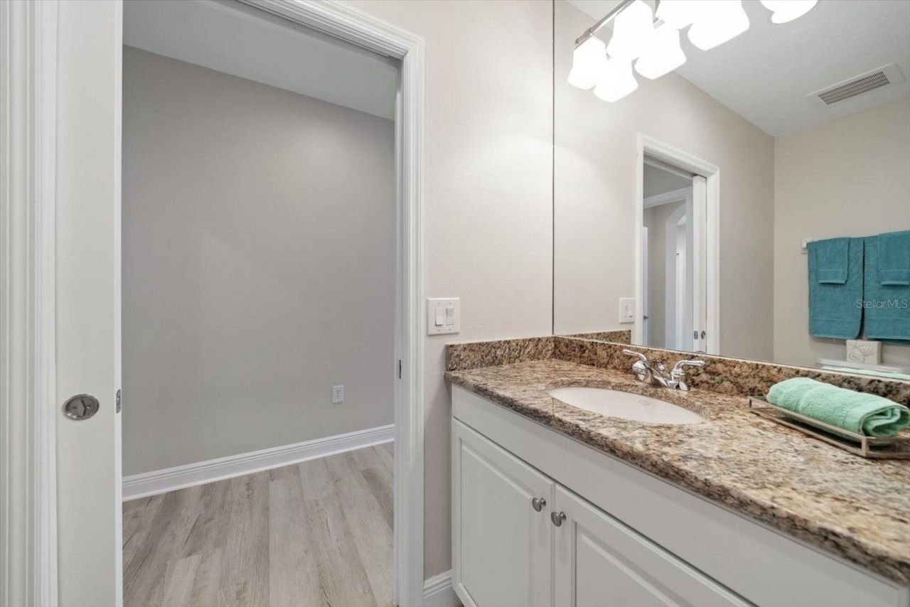 17745 Gulf Boulevard, Unit 702, Redington Shores, FL 33708 Photo