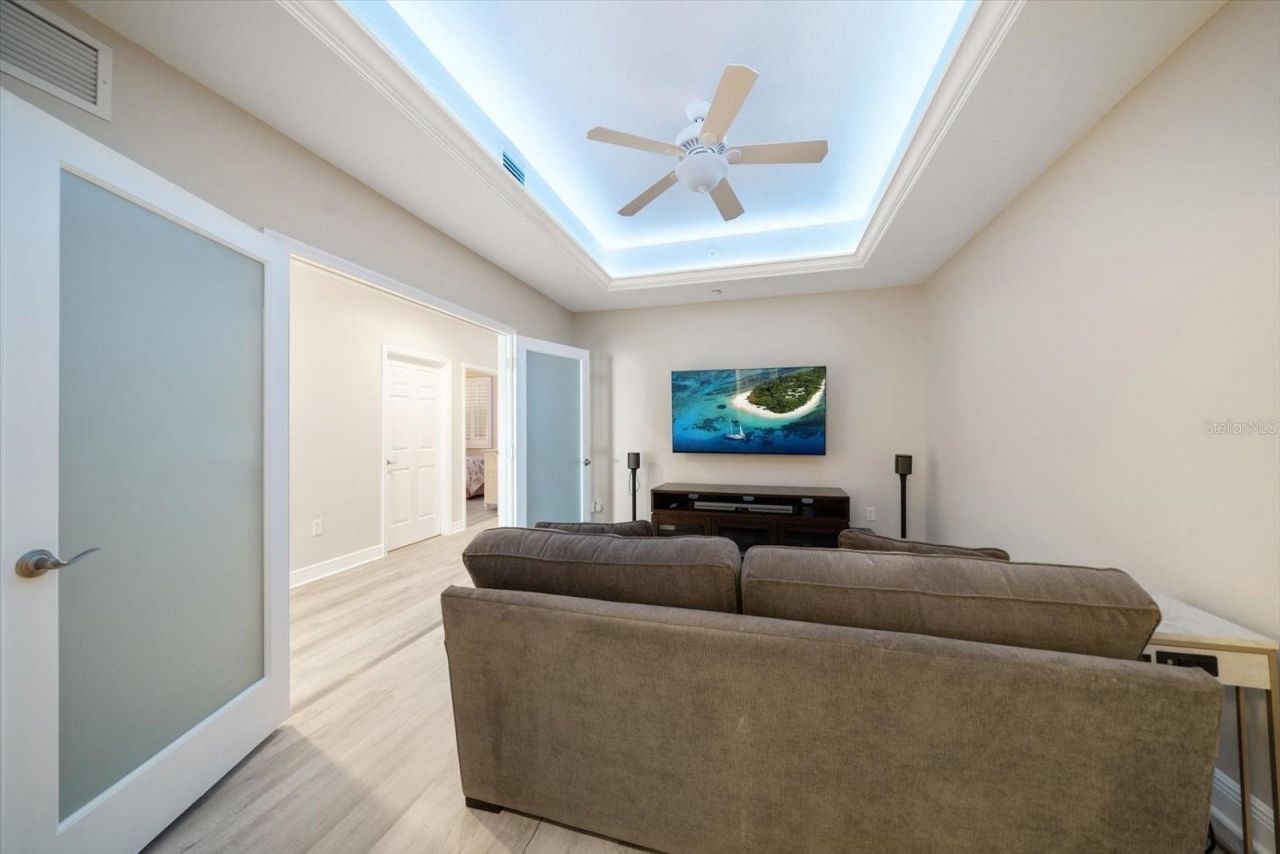 17745 Gulf Boulevard, Unit 702, Redington Shores, FL 33708 Photo