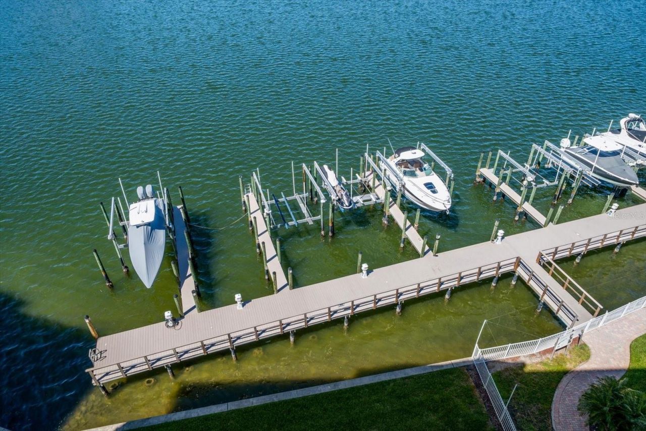 17745 Gulf Boulevard, Unit 702, Redington Shores, FL 33708 Photo