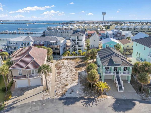1428 Sonata Ct, Navarre Beach, FL 32566