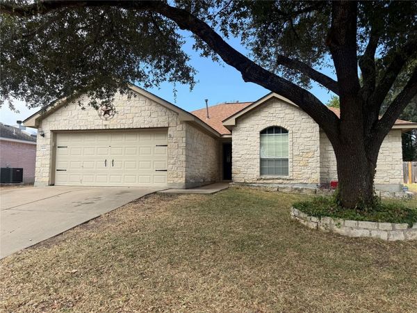 808 Sunflower DR, Pflugerville, TX 78660