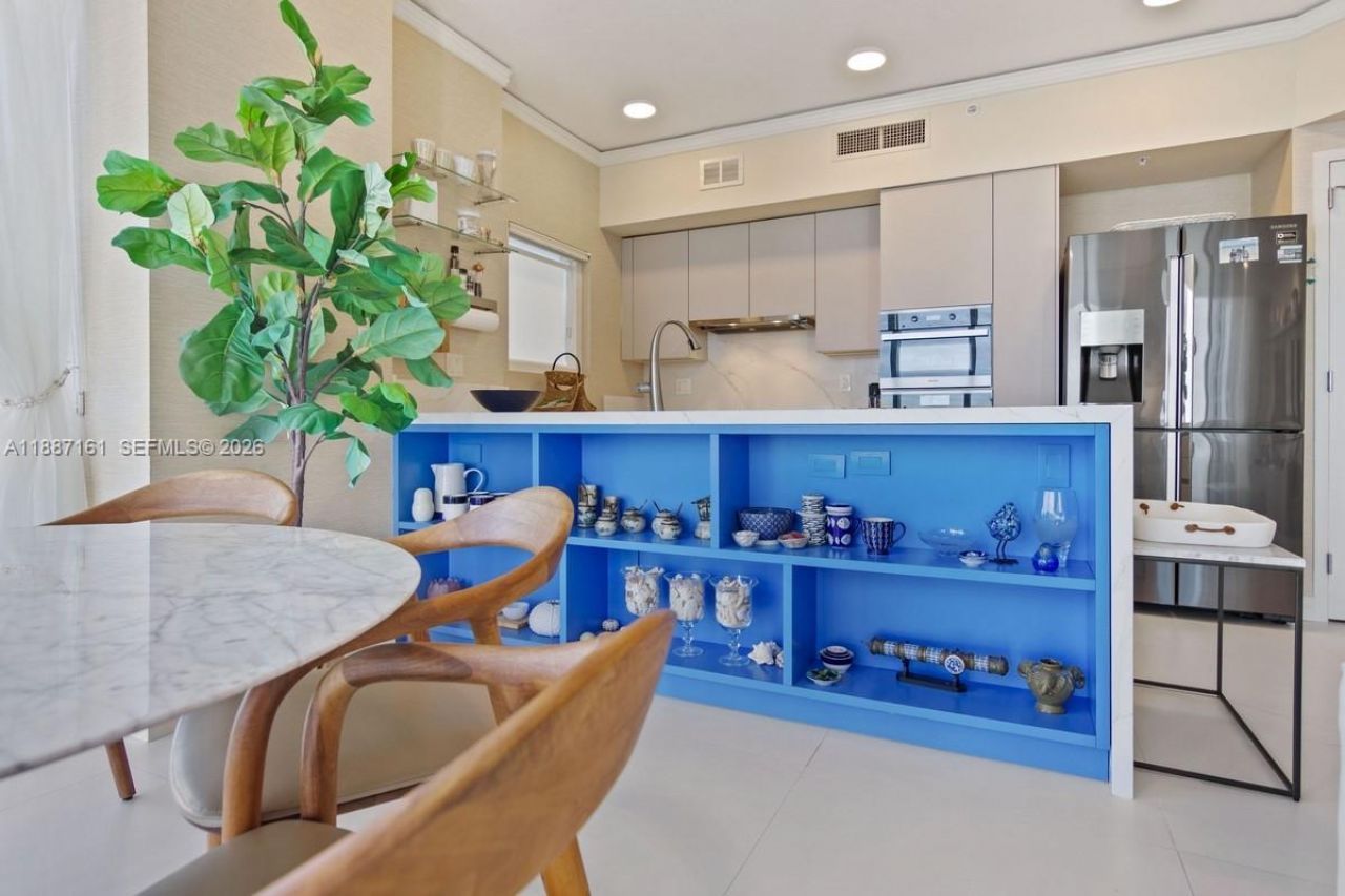 18001 E Collins Ave, Unit 2209, Sunny Isles Beach, FL 33160 Photo