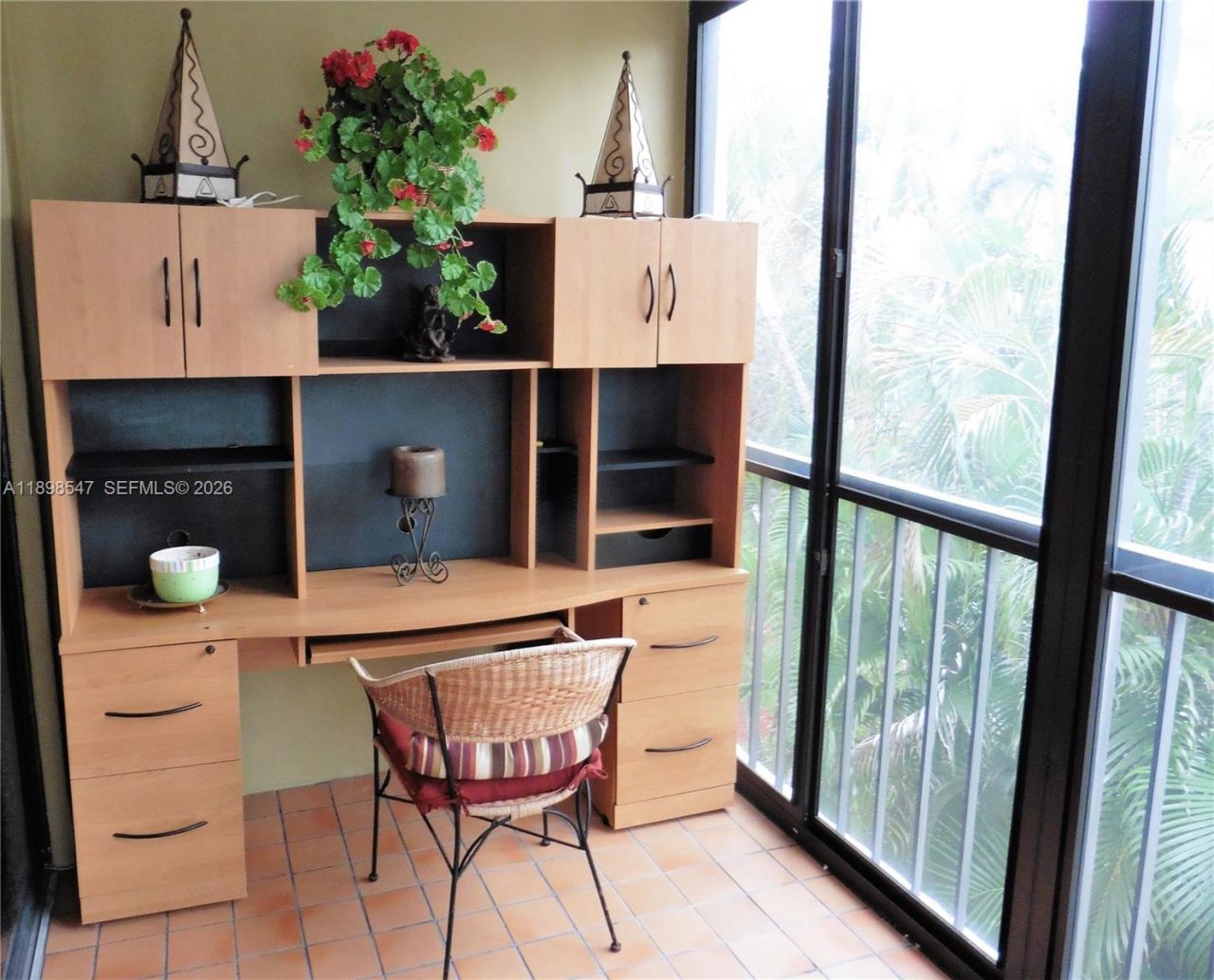 16200 Golf Club Rd, Unit 312, Weston, FL 33326 Photo