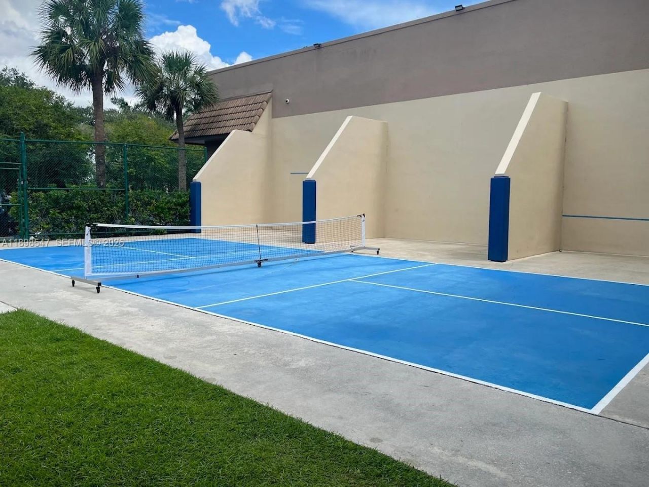 16200 Golf Club Rd, Unit 312, Weston, FL 33326 Photo