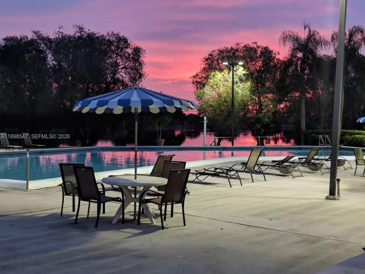 16200 Golf Club Rd, Unit 312, Weston, FL 33326 Photo