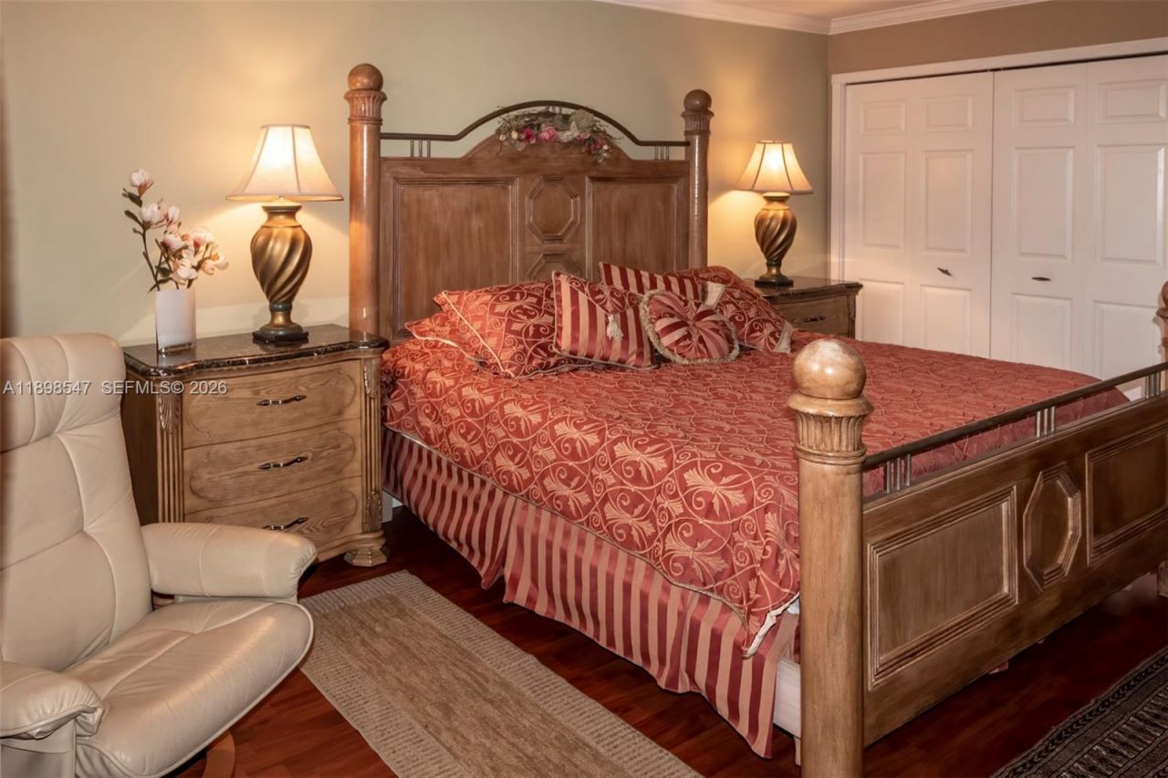 16200 Golf Club Rd, Unit 312, Weston, FL 33326 Photo