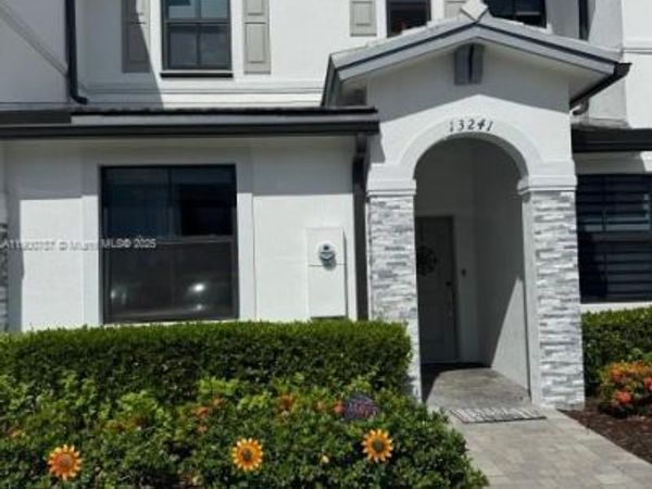13241 SW 285th St, Homestead, FL 33033
