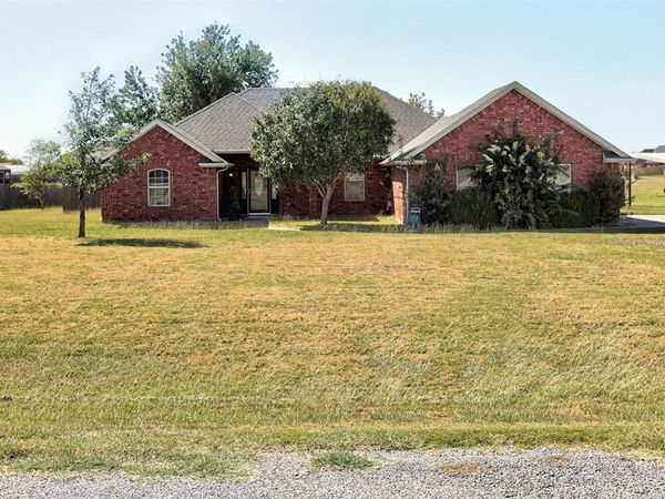 15 Prairie view Road, Elgin, OK 73538