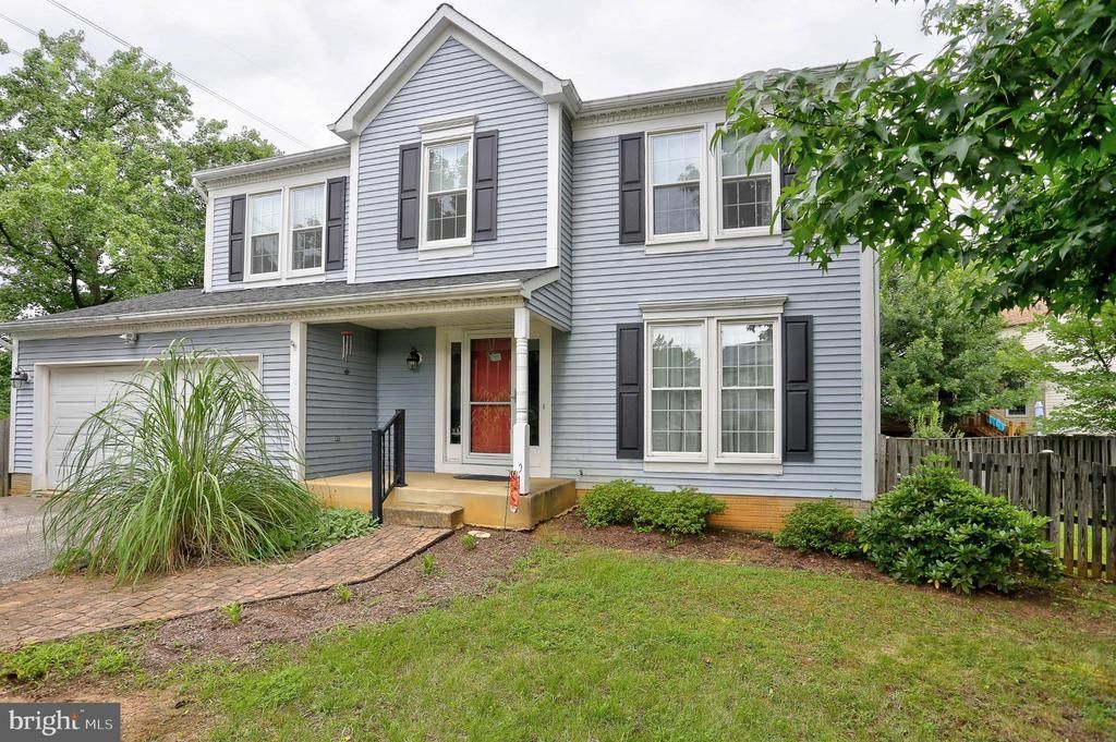 758 Sunnyfield Lane, Baltimore, MD 21225 Main Photo