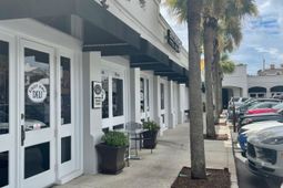 334 E Bay Street photo 4