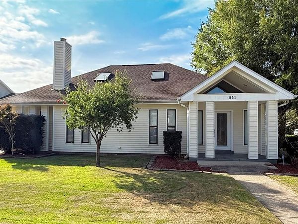 501 CARMENERE Drive, Kenner, LA 70065