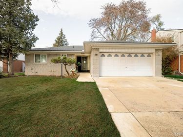 14021 Huff Drive, Warren, MI 48088